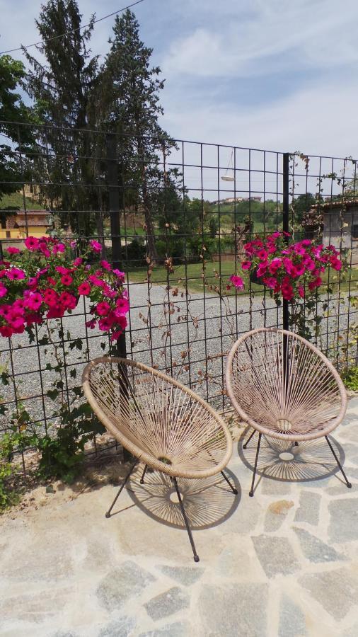 Sotto La Vigna Charm Stay Adults Only Vacation Suite Appartment Montegrosso dʼAsti Exterior foto